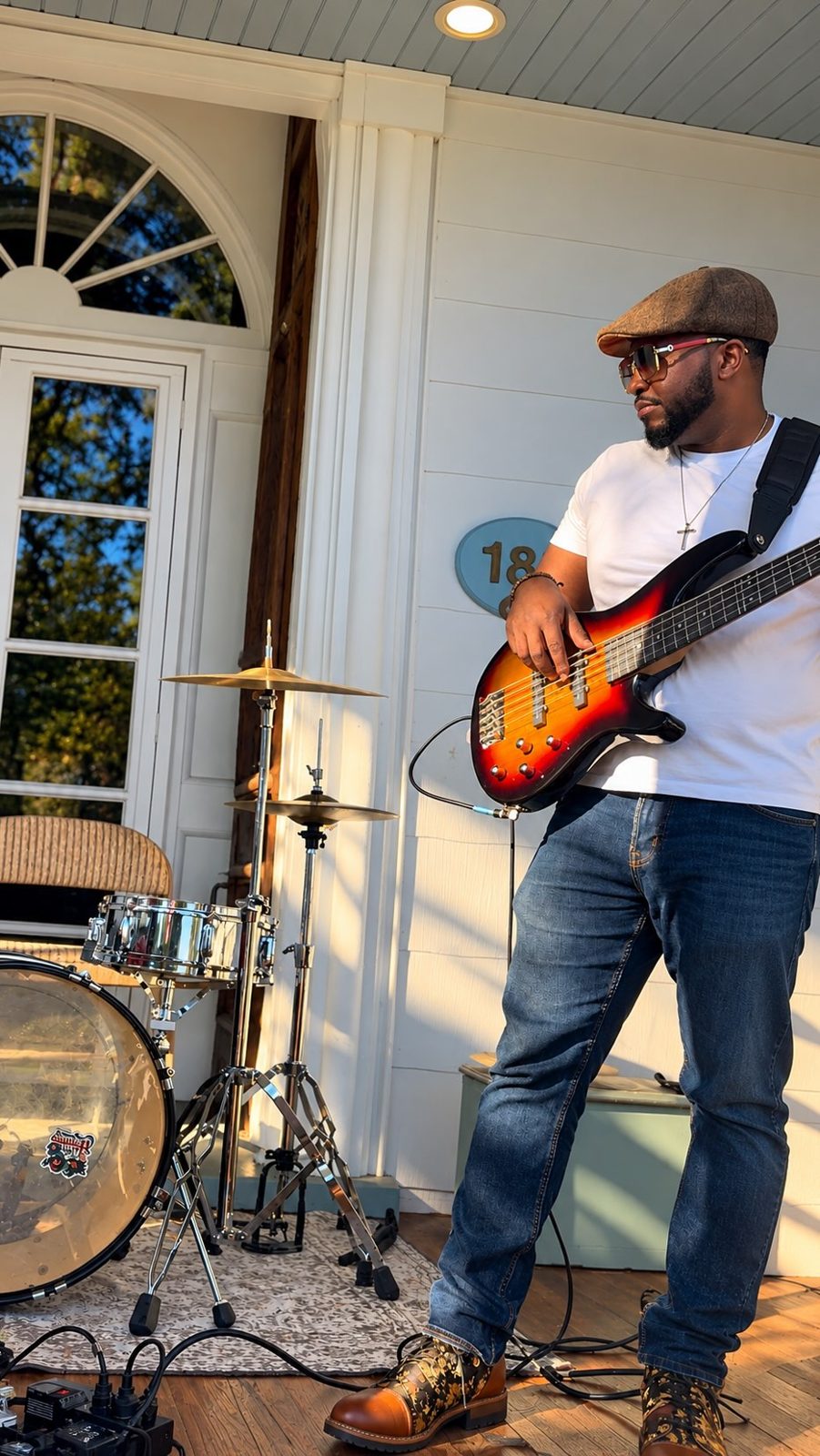 BreaknRecords Band guitarist